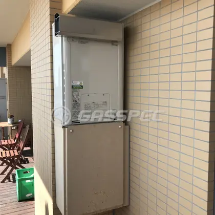 施工後の暖房熱源機（リンナイ RUFH-E2405AA2-3(A)）