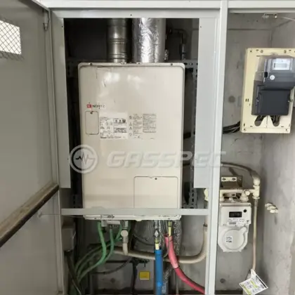 施工前の暖房熱源機（GTH-2434SAWX3H-FF）