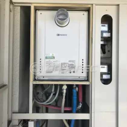 施工後の給湯器（ノーリツ GT-2460SAWX-T-1 BL）
