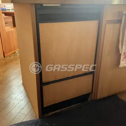 施工前のビルトイン食洗機（NP-U45B2P1）