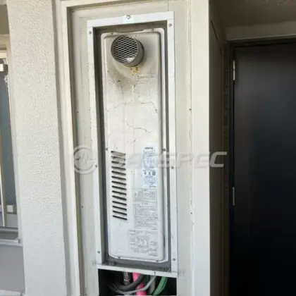 施工前の暖房熱源機（IT-4203LRS4-AW3Q）