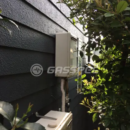 施工前の給湯器（RUX-V2408W）