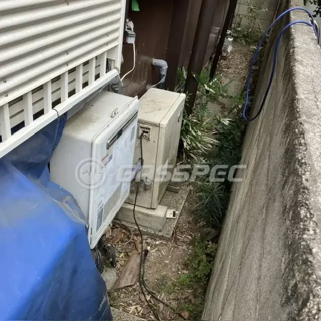 交換前の石油給湯器