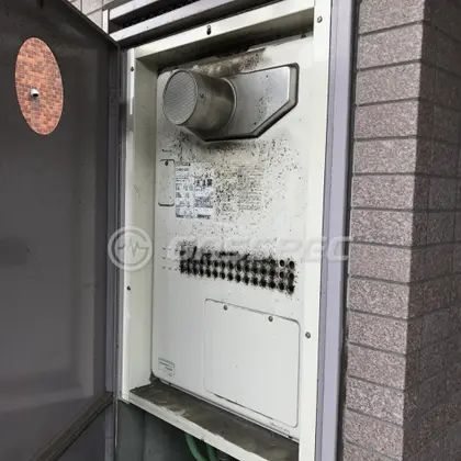 施工前の暖房熱源機（GTH-2417AWX3H-T）