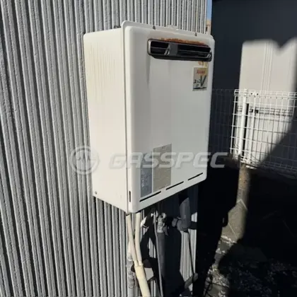 施工前の給湯器（RUF-V2005SAW）