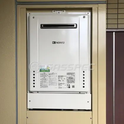 施工後の給湯器（ノーリツ GT-2460AWX-1 BL）