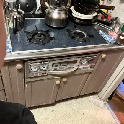 施工前のビルトインガスコンロ（RSK-N78W3GA4X）