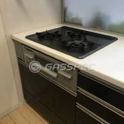 施工前のビルトインガスコンロ（RBG-31A8FS）