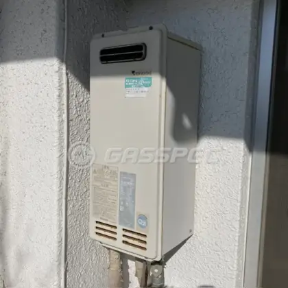 施工前の給湯器（RUF-VS1610W）