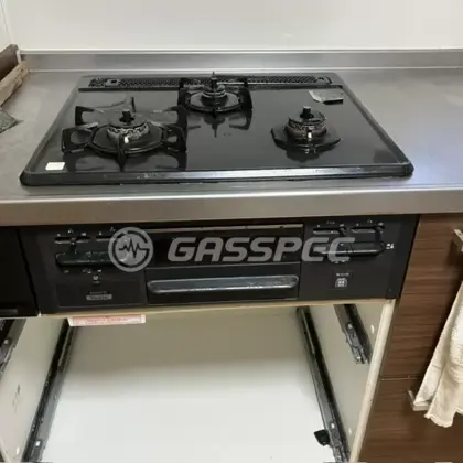 施工前のビルトインガスコンロ（DG32N2SR）