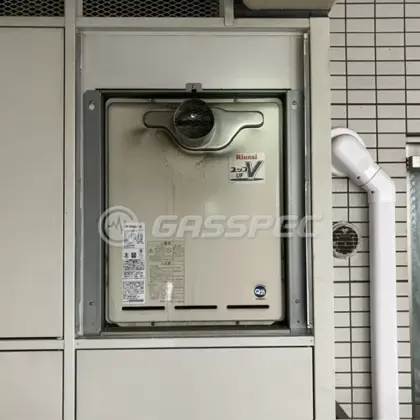 施工前の給湯器（RUF-A2400SAT(A)）