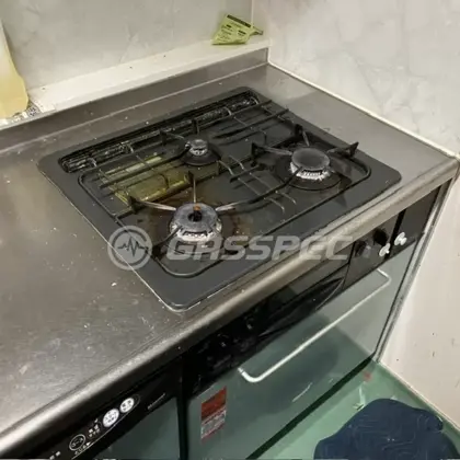施工前のビルトインガスコンロ（DG3068NR）