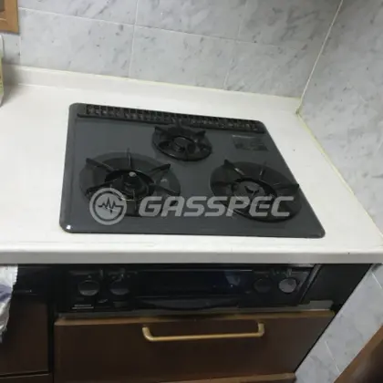 施工前のビルトインガスコンロ（RBG-31A7S）