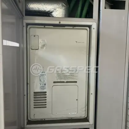 施工前の暖房熱源機（RUFH-V2400AU2-6）