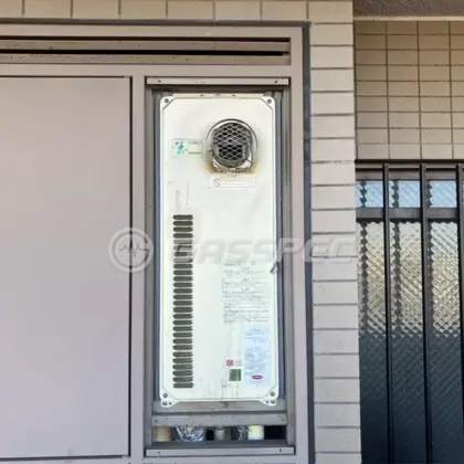施工前の給湯器（OURB-1601SA-T）