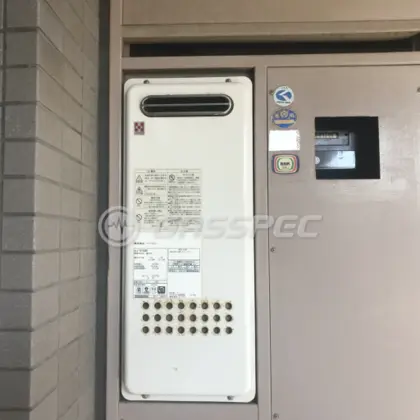 施工前の給湯器（YV1659R）