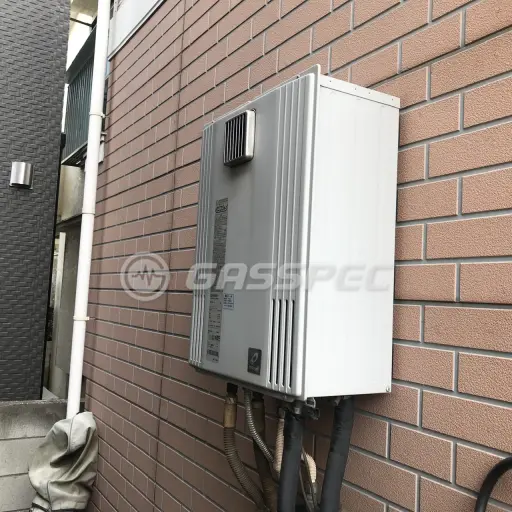 交換前の給湯器（パーパス GX-H2000AW-1）