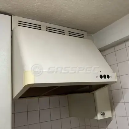 施工前のレンジフード