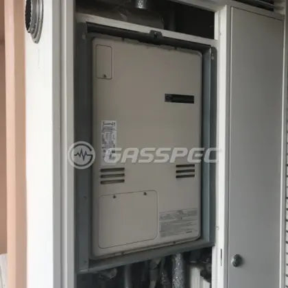 施工前の暖房熱源機（RUFH-V2403SAU2-3）