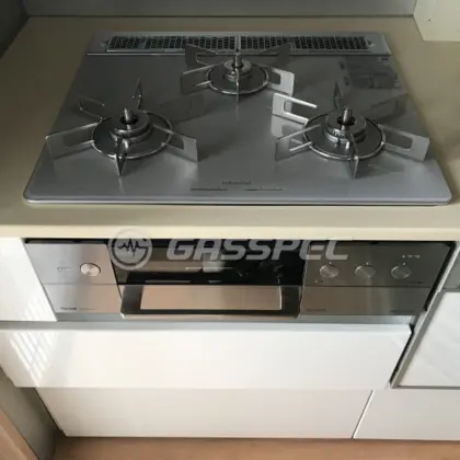 施工後のビルトインガスコンロ（リンナイ RHS31W30E14RCSTW）