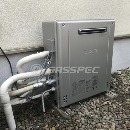 施工後の給湯器（ノーリツ GT-C2462SARX BL）