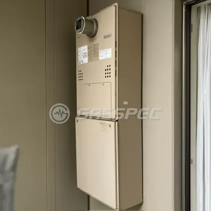 施工前の暖房熱源機（GTH-C2448AW3H-T）