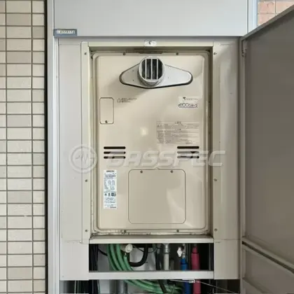 施工前の暖房熱源機（RUFH-K2402AT2-3(A)）