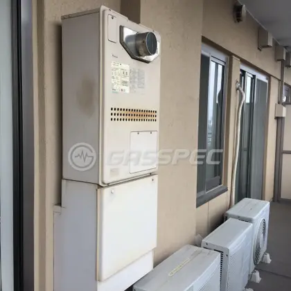 施工前の暖房熱源機（GTH-2433AWXH-T）