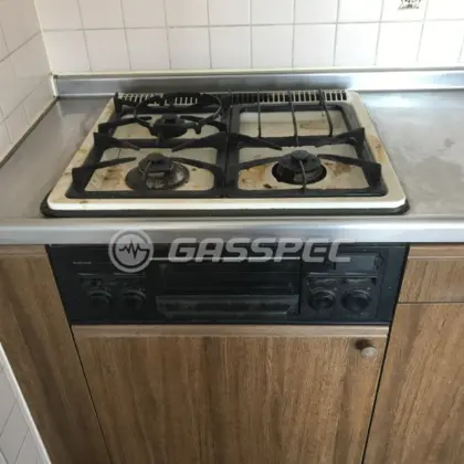 施工前のビルトインガスコンロ（GE-30DT）