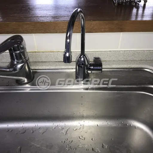交換後の水栓・蛇口（TOTO TK301AS）