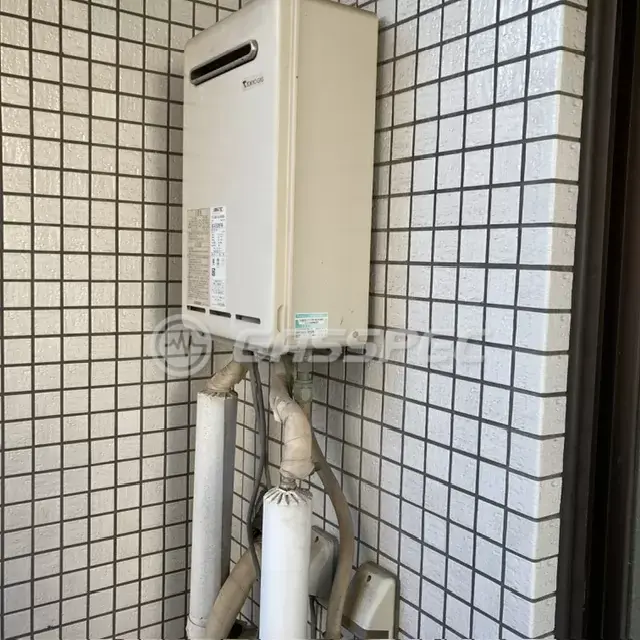 交換前の給湯器