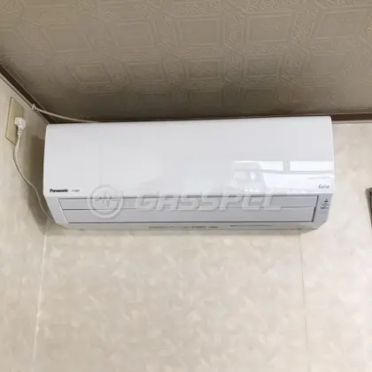施工後のエアコン（パナソニック CS-289CF-W）
