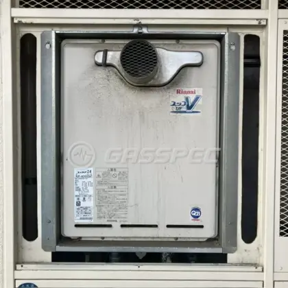 施工前の給湯器（RUF-A2400SAT）