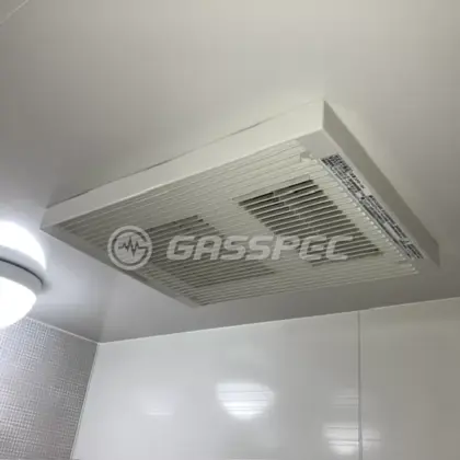 施工前の浴室乾燥機（UFD-16A）