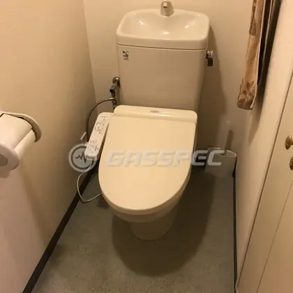 施工後の便座（TOTO TCF2222E#SC1）