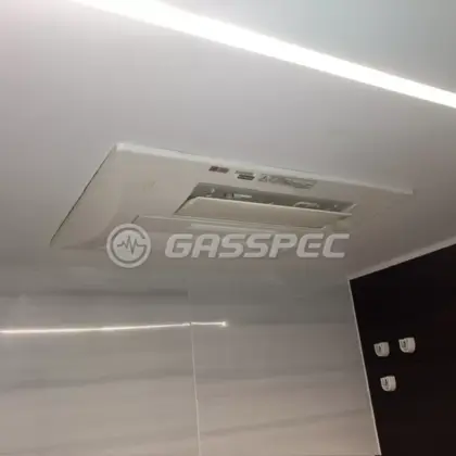 施工前の浴室乾燥機（HBD-3309ACSKJ3MS）