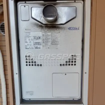 施工前の暖房熱源機（GTH-C2436AWX3H-T）