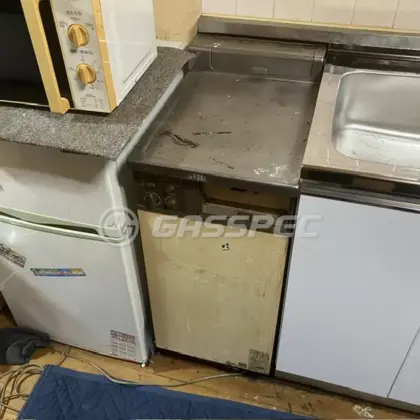 施工前の給湯器（GBF-1601D）