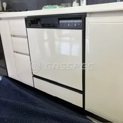 施工前のビルトイン食洗機（NP-9103B）