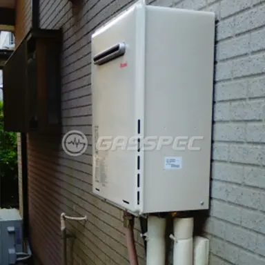 施工後の給湯器（リンナイ RUF-A2005SAW(A)）