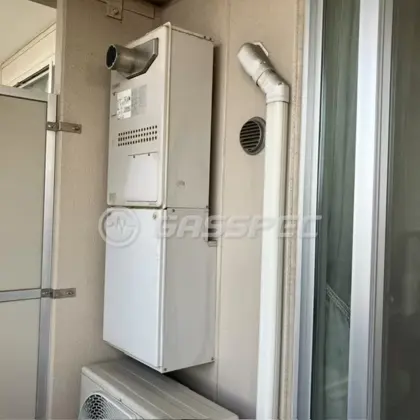 施工前の暖房熱源機（GTH-2417AWX3H-T）