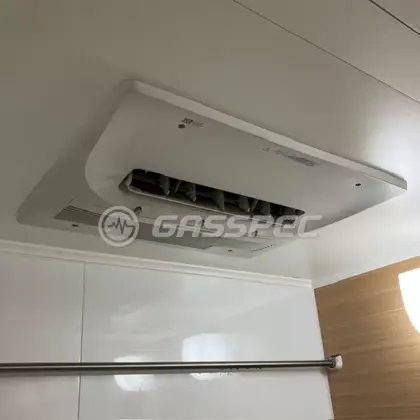 施工前の浴室乾燥機（FD2816J3M）