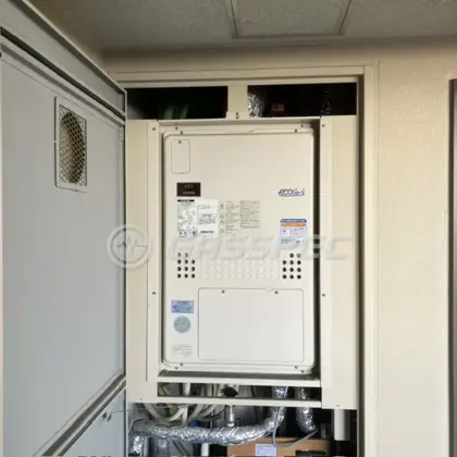 施工前の暖房熱源機（GTH-CP2448SAW6H-H）