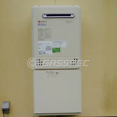 施工後の給湯器（ノーリツ GT-C2452AWX-2 BL）