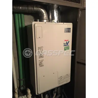 施工後の暖房熱源機（リンナイ RUFH-V1613SAFF(B)）