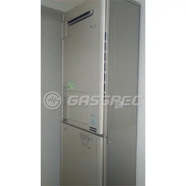 施工後の暖房熱源機（リンナイ RUFH-E2405SAW2-3(A)）