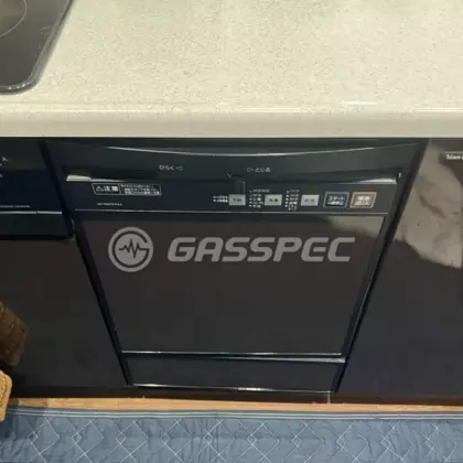 施工前のビルトイン食洗機（NP-P45FD1PAA）
