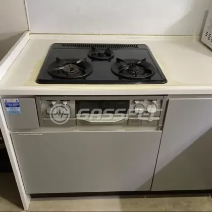 施工前のビルトインガスコンロ（GIC60-3PSH）