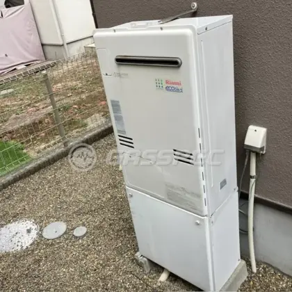 施工前の暖房熱源機（RUFH-K2403AW2-3）