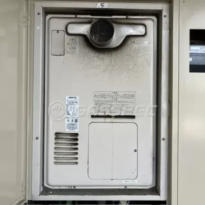 施工前の暖房熱源機（RUFH-V2400SAT2-3）